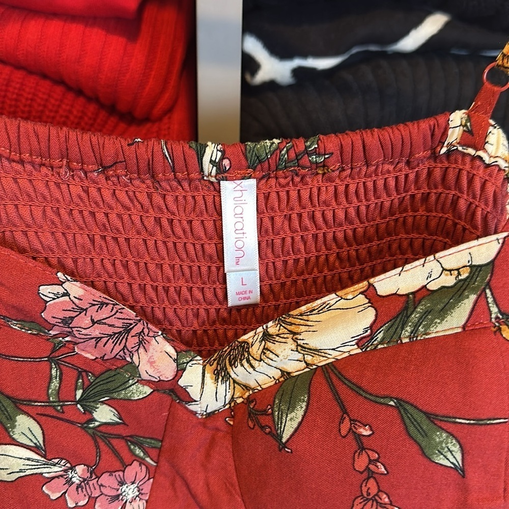 Xhilaration maroon/cream floral adjustable strap padded bust smocked jumpsuit L - Picture 2 of 3